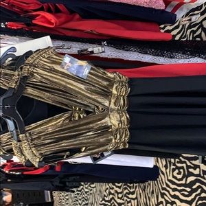 Woman’s dress size large